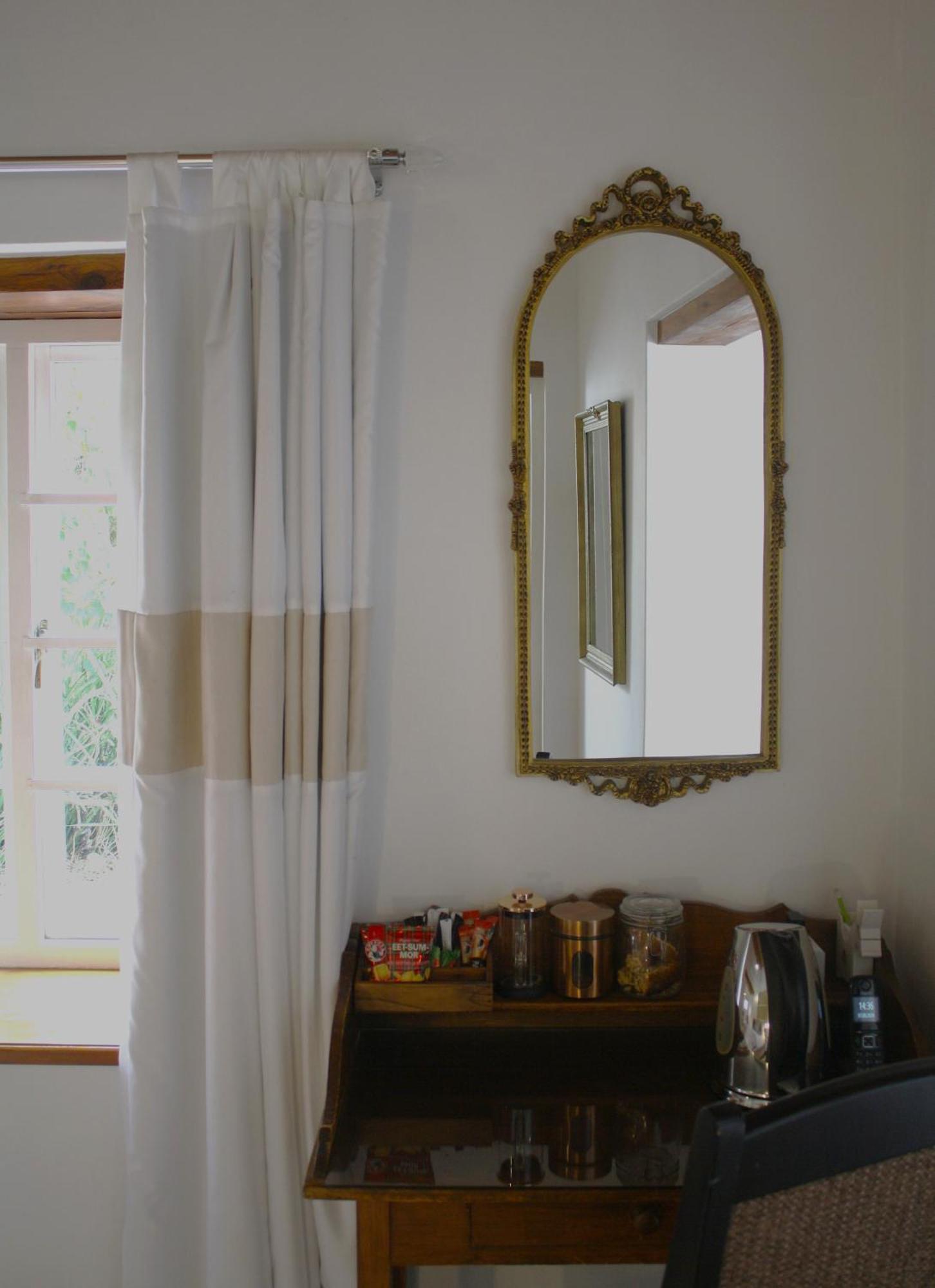 Rothman Manor Hotel Свелендам Стая снимка